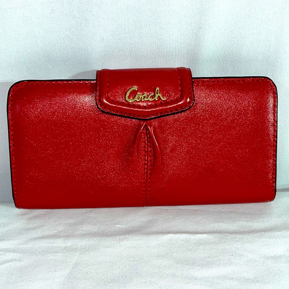 Coach vintage, leather wallet RED